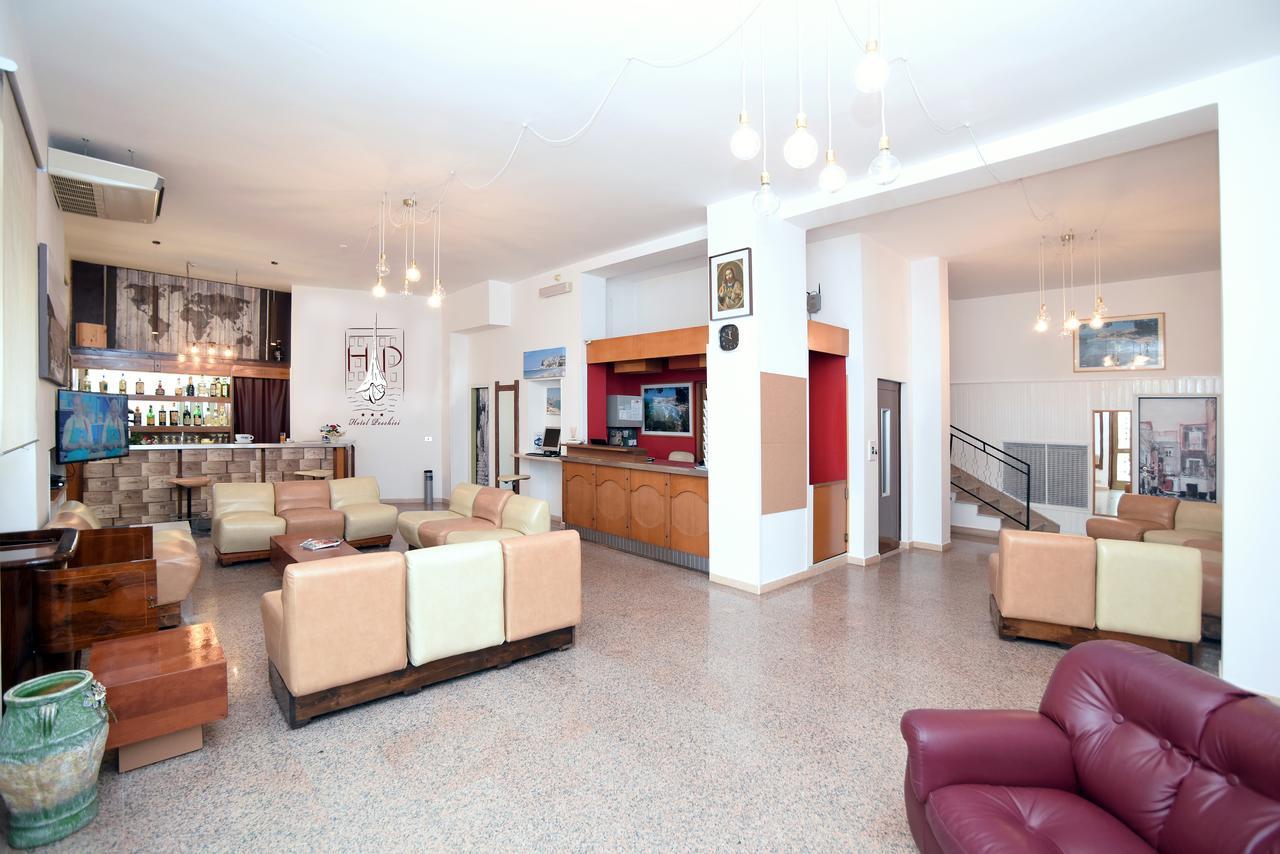 Hotel Пескічі Екстер'єр фото