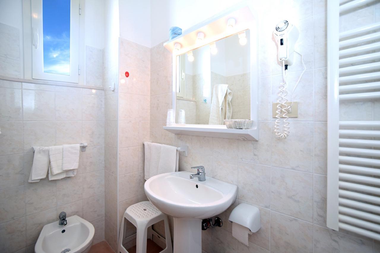 Hotel Пескічі Екстер'єр фото